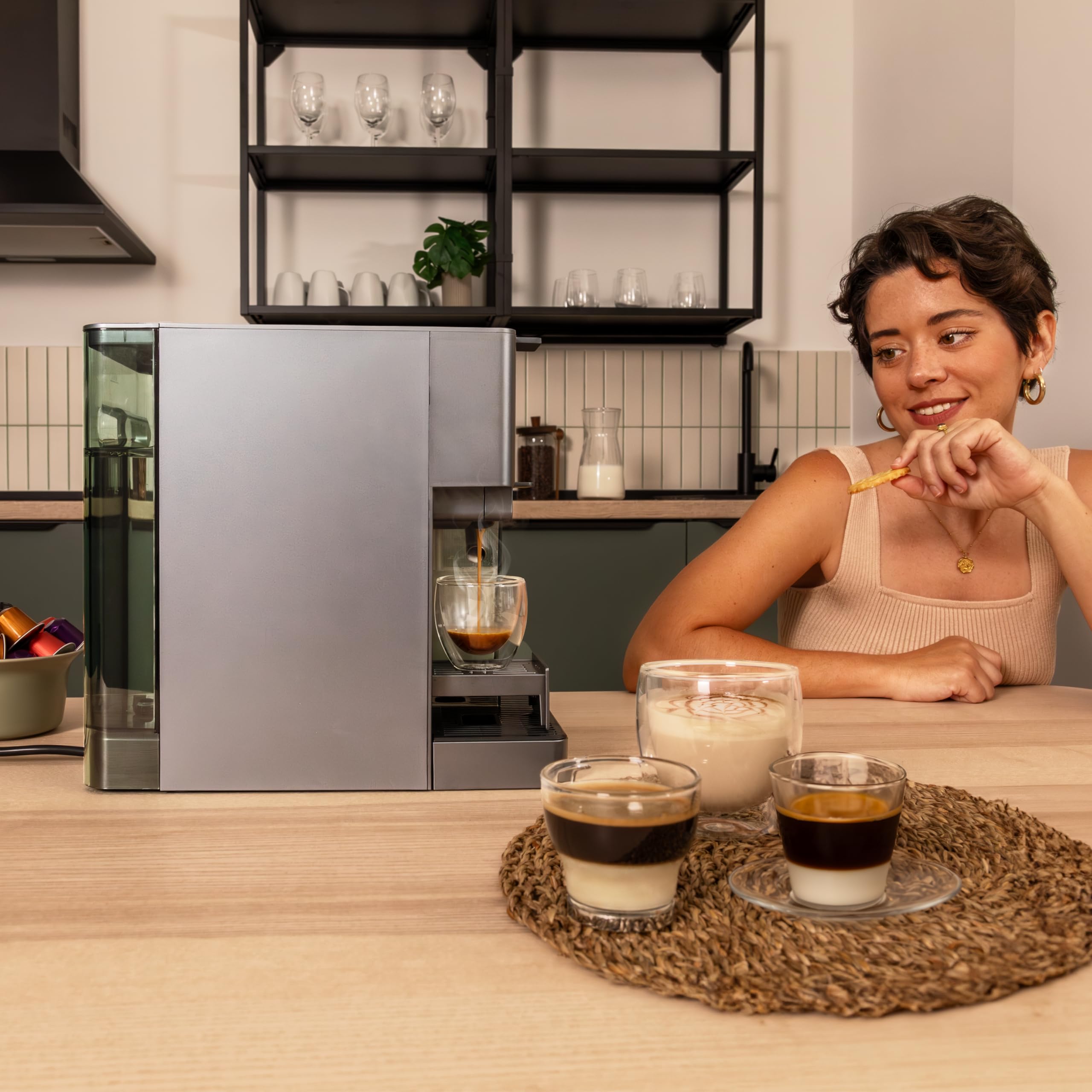 Cafetières à Capsules FreeStyle Latte T. Cafetière multifonctionnelle,1350 W avec réservoir de 400 ml - Premium Quality